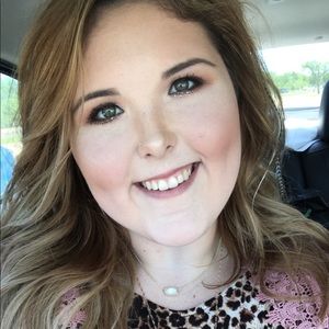 Meet your Posher, Mackenzie